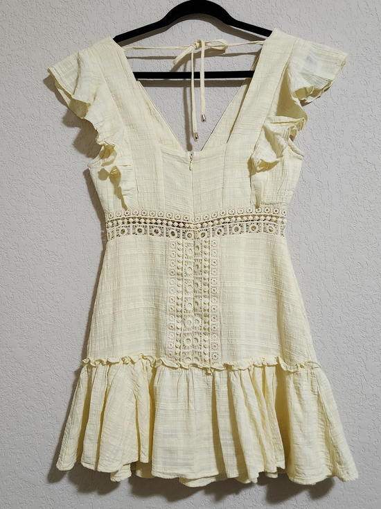 Audrey Parks for Francesca's Collections Pale Yellow Summer Mini Dress - Picture 9 of 13